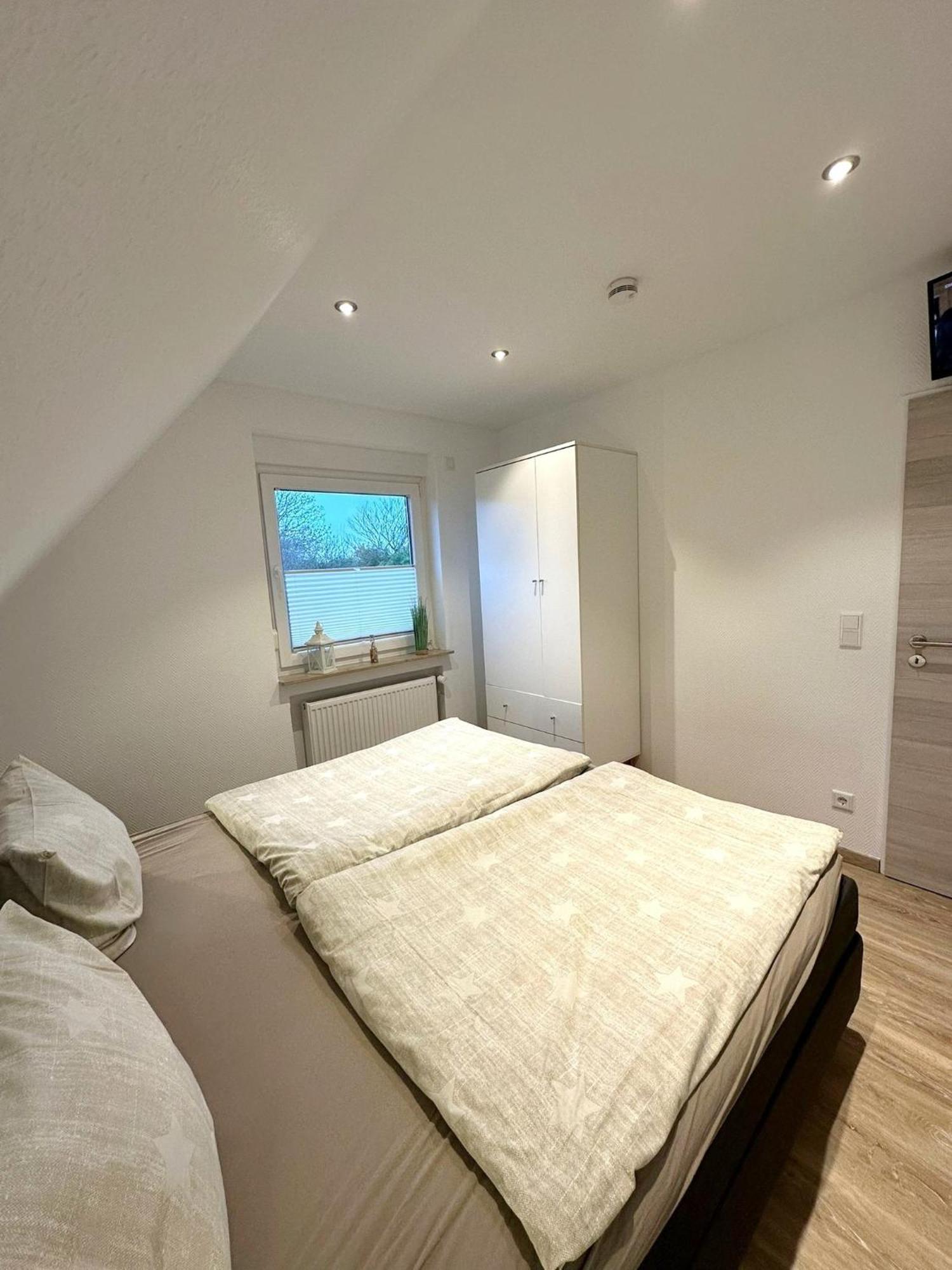 Ferienwohnung Haus Boje Knurrhahn Neuharlingersiel Exterior foto